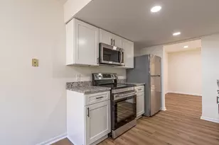 138 Scarborough Pl, Charlottesville, VA 22903 - Photo 11