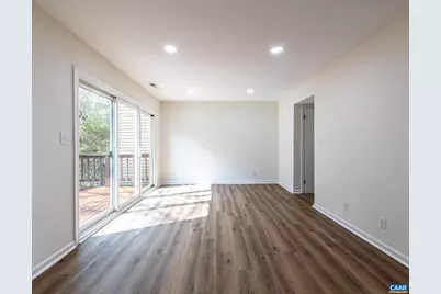 138 Scarborough Pl, Charlottesville, VA 22903 - Photo 15