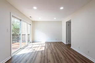 138 Scarborough Pl, Charlottesville, VA 22903 - Photo 15