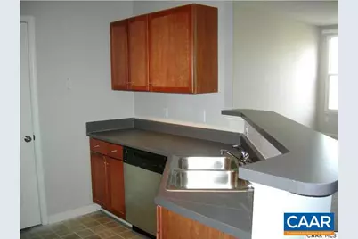 755 Walker Sq #3D, Charlottesville, VA 22903 - Photo 3