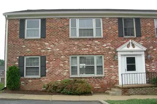 2422 Barracks Pl, Charlottesville, VA 22901 - Photo 9