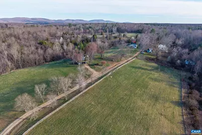271 Grass Ct, Keswick, VA 22947 - Photo 9