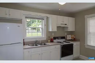 1419 Cherry Ave, Charlottesville, VA 22903 - Photo 9