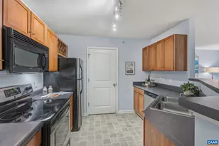 720 Walker Square, Charlottesville, VA 22903 - Photo 7