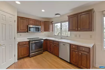 3206 Poplar Ridge Rd, Charlottesville, VA 22911 - Photo 9