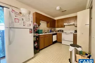 975 Rives St, Charlottesville, VA 22902 - Photo 5