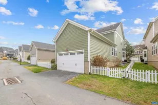 1838 Wickham Pl, Charlottesville, VA 22901 - Photo 9