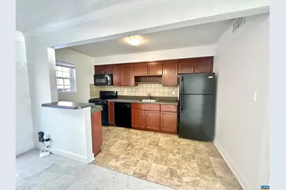 840 Fountain Ct #D, Charlottesville, VA 22901 - Photo 3