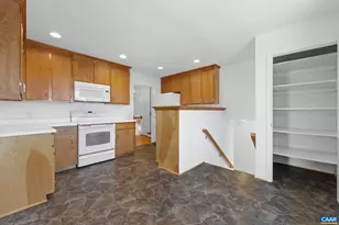 2513 Hillwood Pl, Charlottesville, VA 22901 - Photo 17