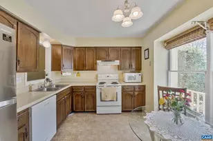 940 Huntwood Ln, Charlottesville, VA 22901 - Photo 9