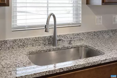 34889 Mansours Dr, Locust Grove, VA 22508 - Photo 19