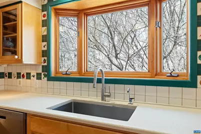 5864 Wyant Ln, Charlottesville, VA 22903 - Photo 15