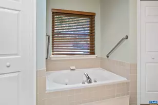 240 Homestead Ln, Charlottesville, VA 22902 - Photo 19