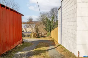 1016 Elliott Ave, Charlottesville, VA 22902 - Photo 15