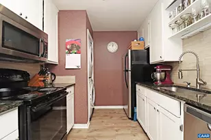 1242 Clifden Greene, Charlottesville, VA 22901 - Photo 5