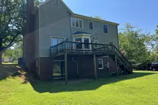 2424 Holkham Dr, Charlottesville, VA 22901 - Photo 5