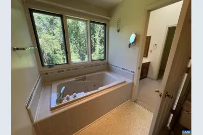 2424 Holkham Dr, Charlottesville, VA 22901 - Photo 37