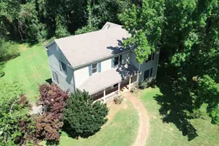 2424 Holkham Dr, Charlottesville, VA 22901 - Photo 3