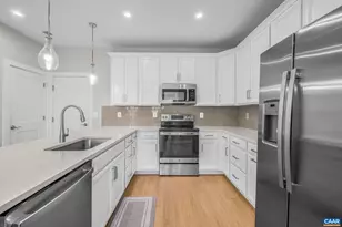 803 Wesley Ln, Charlottesville, VA 22911 - Photo 13