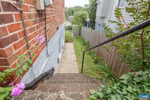 402 NE 13th St, Charlottesville, VA 22902 - Photo 5