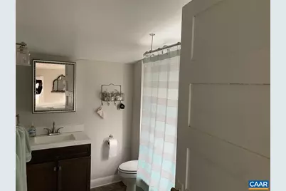 804 Hinton Ave #B, Charlottesville, VA 22902 - Photo 9