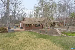 3205 Polecat Crk Ln, Scottsville, VA 24590 - Photo 7