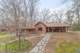 3205 Polecat Crk Ln, Scottsville, VA 24590 - Photo 5