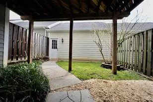 904 Bing Ln, Charlottesville, VA 22903 - Photo 11