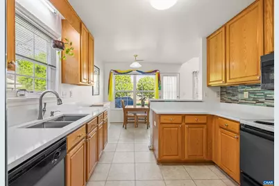 3256 Timberwood Pkwy, Charlottesville, VA 22911 - Photo 15