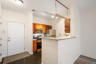 770 Walker Square, Charlottesville, VA 22903 - Photo 5