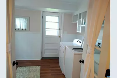 402 13th St, Charlottesville, VA 22902 - Photo 37