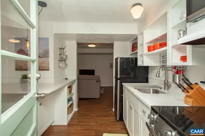 402 13th St, Charlottesville, VA 22902 - Photo 27
