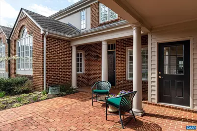 560 Dryden Pl, Charlottesville, VA 22903 - Photo 5
