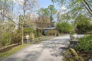 2220 Cornwall Rd, Charlottesville, VA 22901 - Photo 3