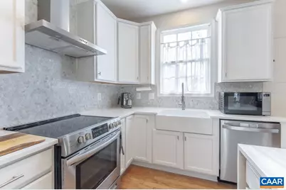 1048 SW 5th St, Charlottesville, VA 22902 - Photo 13