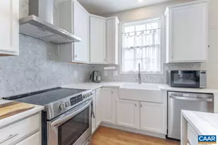 1048 SW 5th St, Charlottesville, VA 22902 - Photo 13