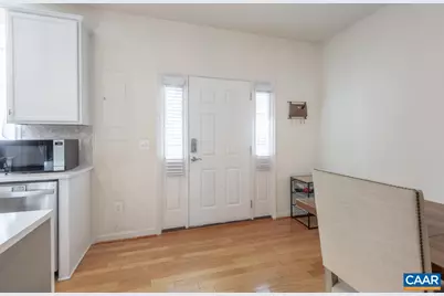 1048 SW 5th St, Charlottesville, VA 22902 - Photo 7