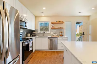 326 Harvest Dr, Charlottesville, VA 22903 - Photo 9