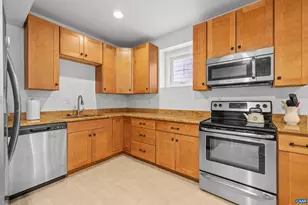 821 Cole St, Charlottesville, VA 22901 - Photo 41