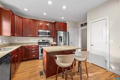 821 Cole St, Charlottesville, VA 22901 - Photo 13