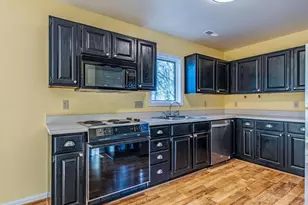 1381 Gristmill Dr, Charlottesville, VA 22902 - Photo 11