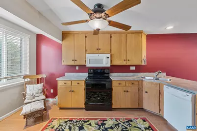 1212 Chatham Rdg, Charlottesville, VA 22901 - Photo 5