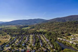 212 Grayrock Dr, Crozet, VA 22932 - Photo 49