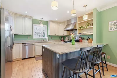 1009 Stonewood Dr, Charlottesville, VA 22911 - Photo 9