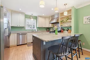 1009 Stonewood Dr, Charlottesville, VA 22911 - Photo 9