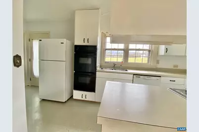 119 Tanbark Dr, Afton, VA 22920 - Photo 9