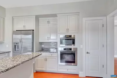 210 NE 10th St #103, Charlottesville, VA 22902 - Photo 5