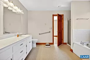 472 Horseshoe Mountain Rd, Roseland, VA 22967 - Photo 33