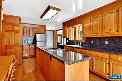 472 Horseshoe Mountain Rd, Roseland, VA 22967 - Photo 21