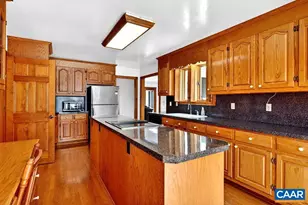 472 Horseshoe Mountain Rd, Roseland, VA 22967 - Photo 21